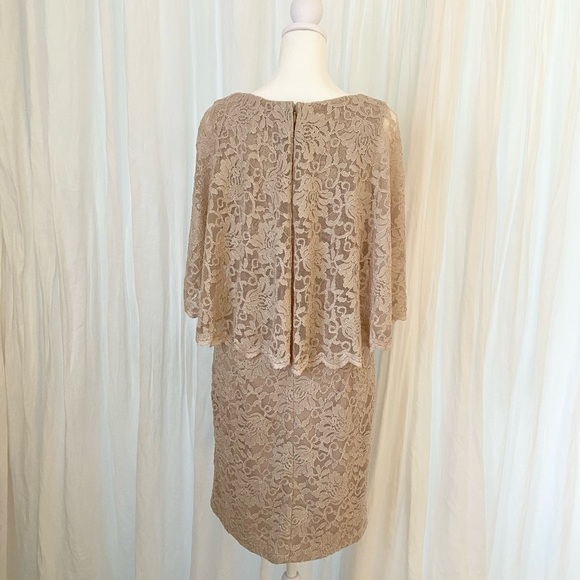 Jessica Howard Scalloped Shimmer Stretch Lace Capelet Dress Champagne 10P - Picture 6 of 9